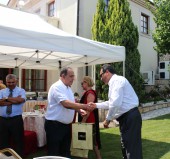 Grillparty a búcsúzó palesztinai és egyiptomi nagykövet tiszteletére